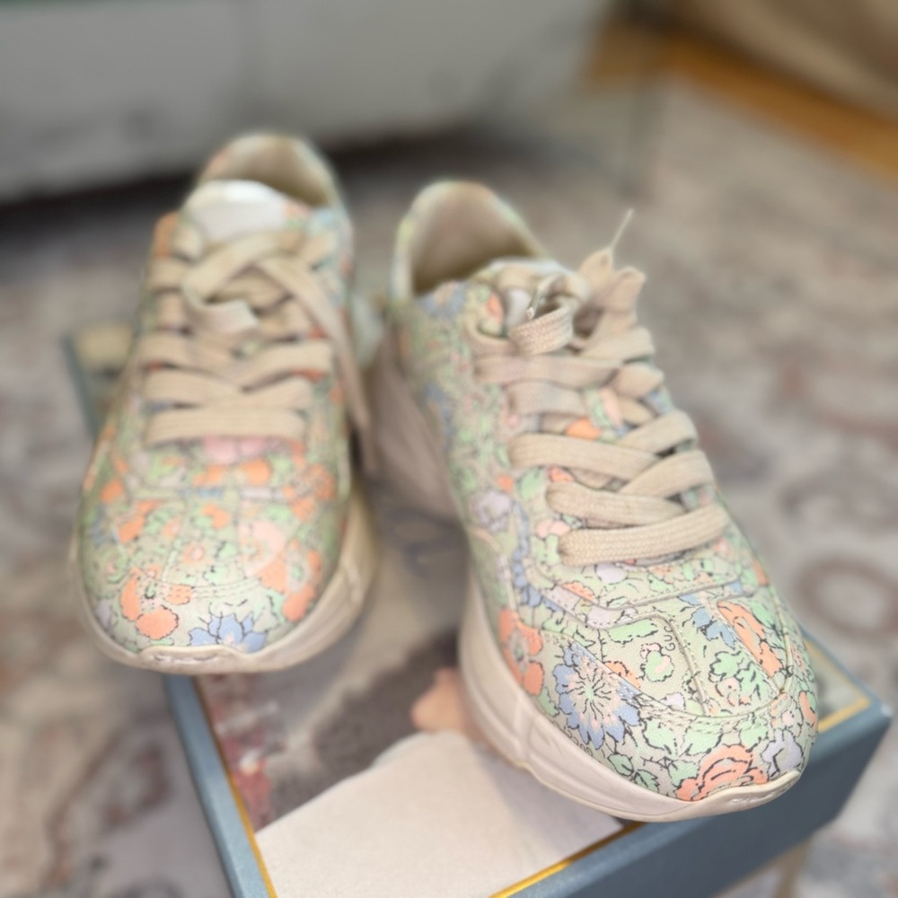 GUCCI RHYTON LIBERTY LONDON FLORAL SHOES Retail Price $790 sz 36.5 US 6.5